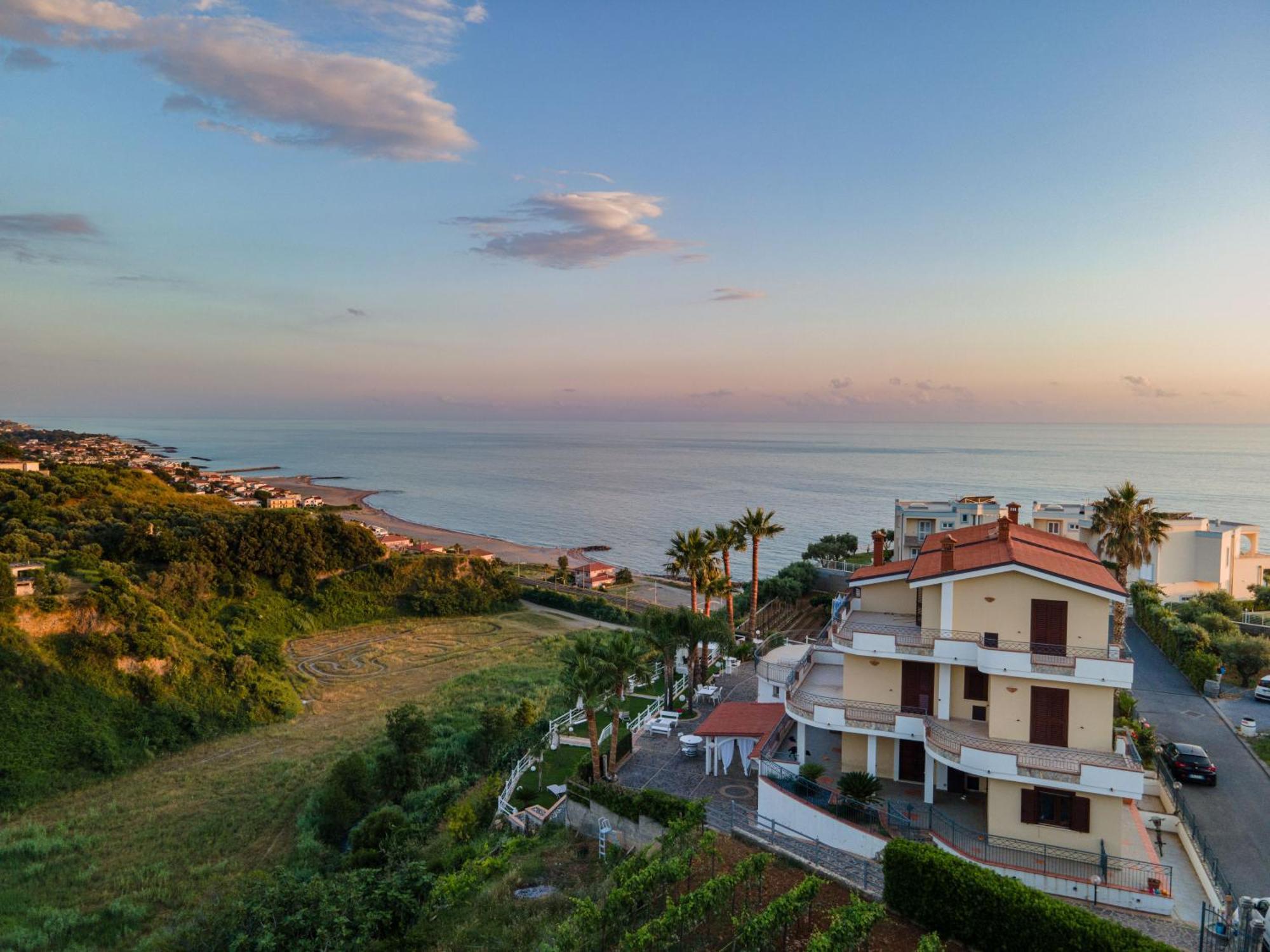 Casa Del Sole Hotel Belvedere Marittimo Bagian luar foto