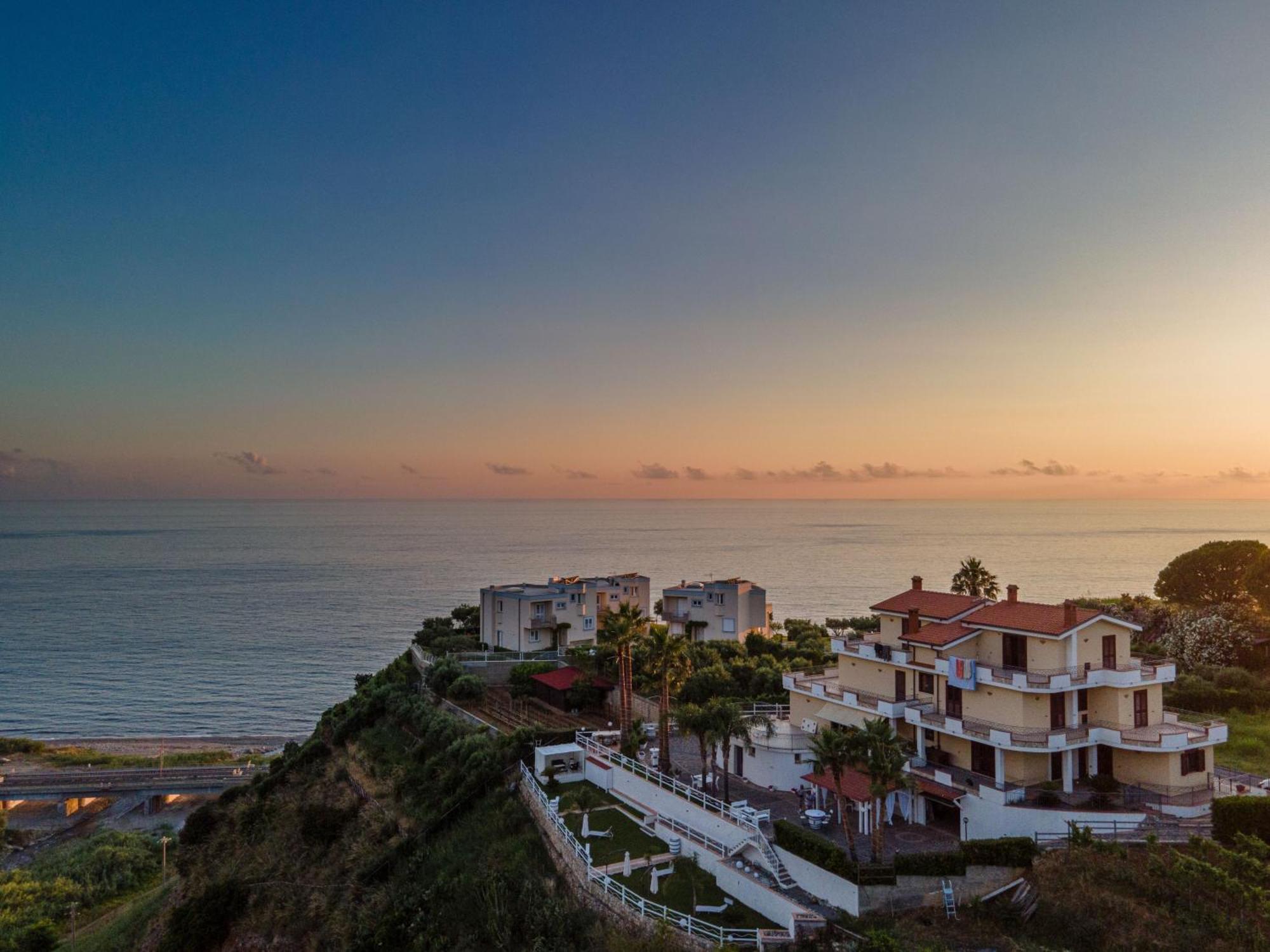 Casa Del Sole Hotel Belvedere Marittimo Bagian luar foto